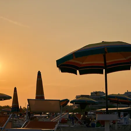 Cozy Oasis For Families - Beahost Villa Bibione